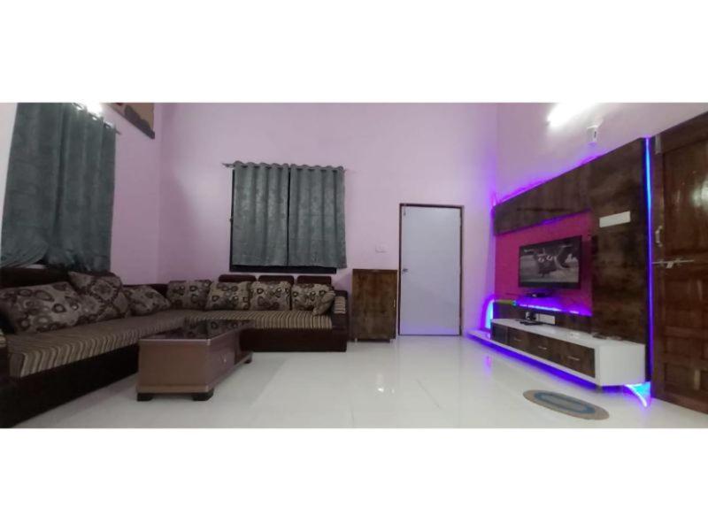 Dk Villa 3 Bhk 로나발라 외부 사진